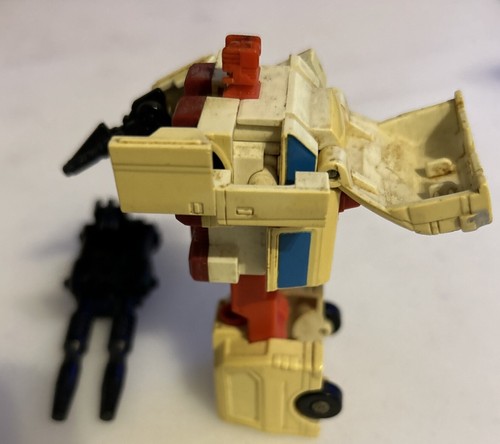 Transformers G1 Protectorbot First Aid Complete no box Hasbro Takara autobot - Picture 5 of 7