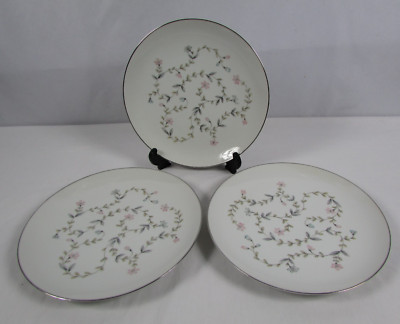 Linda by Harmony House China 10 1/4'' Dinner Plates Japan Set of 3