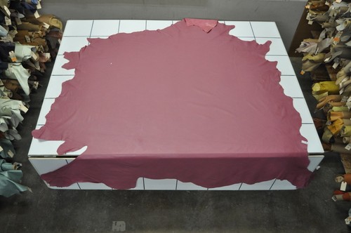 45 sf. Dark PINK Whole Full Cow Hide Leather Skin LI N - Picture 6 of 6
