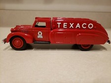 Texaco Die-Cast Metal Bank 1939 Dodge Airflow ERTL