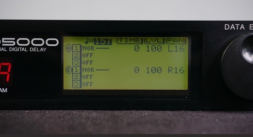 Yamaha D5000 Professional Digital Delay 1U Effects Rack - 100V - Picture 11 of 18