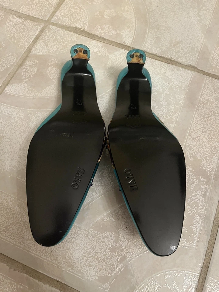 Zapatos de salón Zalo verde azulado turquesa gamuza bordado floral 7,5 M hechos en España Foto 4 de 4