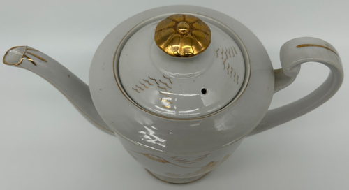 Kutani Porcelain Gold Countryside Mt. Fugi Teapot~Hand Painted~1950s - Picture 2 of 7