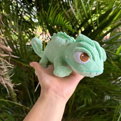 Disney Tangled ''Pascal'' Chameleon Green Plush Doll shoulder bag Coin bag new 