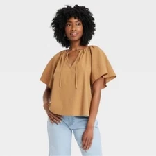 Women Flounce Short Sleeve V-Neck Popover Top - A New Day Size XS