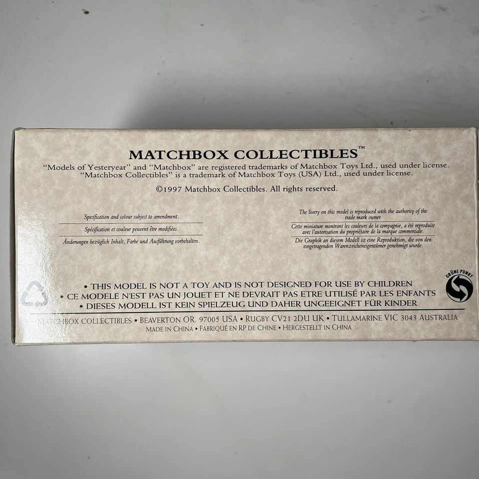 Matchbox Models Of Yesteryear Fire Engine Series 1950 Ford E83W Van YFE18  - Image 4 of 4