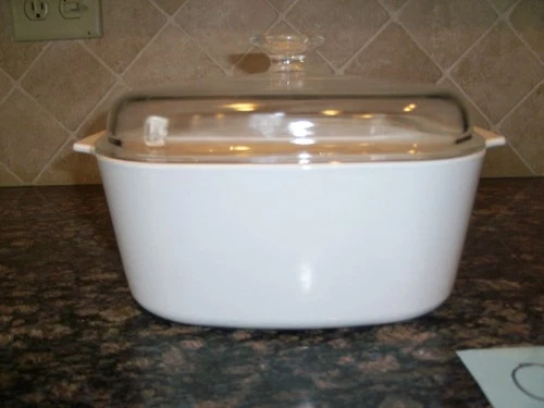 VTG CORNING WARE 4 1/2 QT COOKMATES ALL WHITE CASSEROLE DISH & PYREX LID A12C