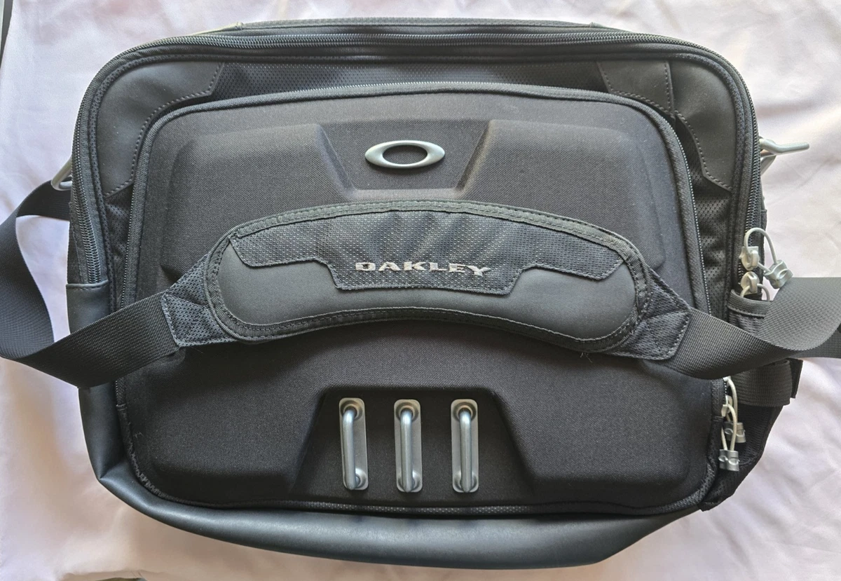 Oakley Messenger Bag for sale | eBay