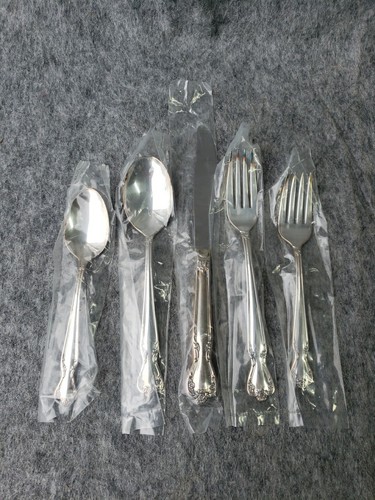 Rogers Bros Daybreak Elegant Lady Silverplate Flatware Set 5pc 1952 NOS Tarnish - Picture 2 of 16