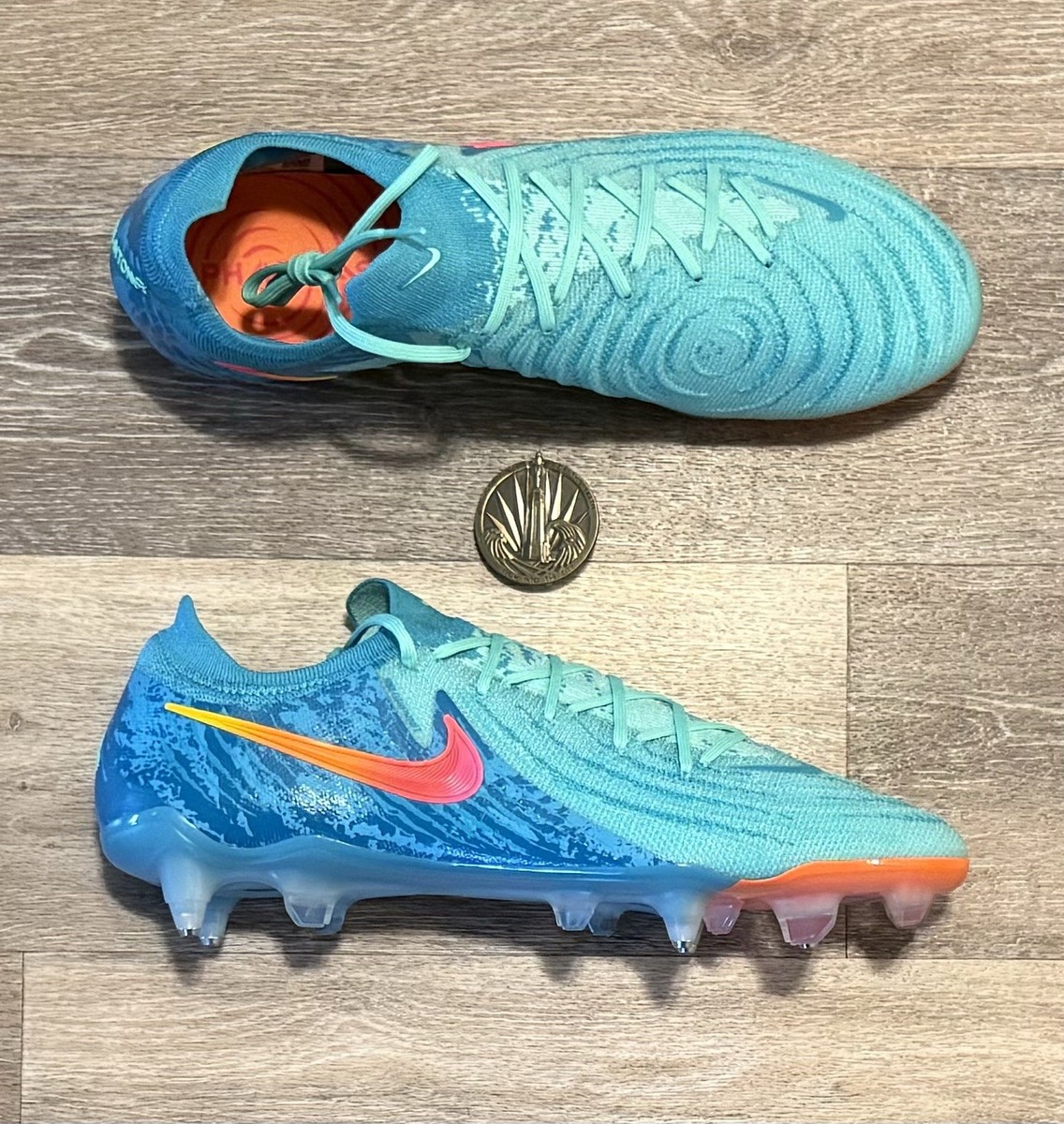S*i様 ※コメント見て：NIKE PHANTOM GX2 Elite FG Nike Phantom GX 2 Elite | FG Soccer Cleats | Mad Voltage Pack