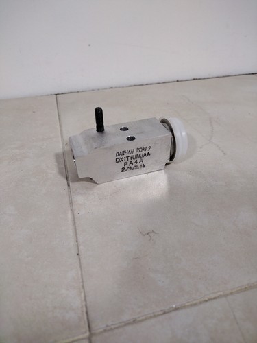 2019 Kia Sorento AC Air Conditioning Expansion Valve, 07017D - Bild 1 von 6