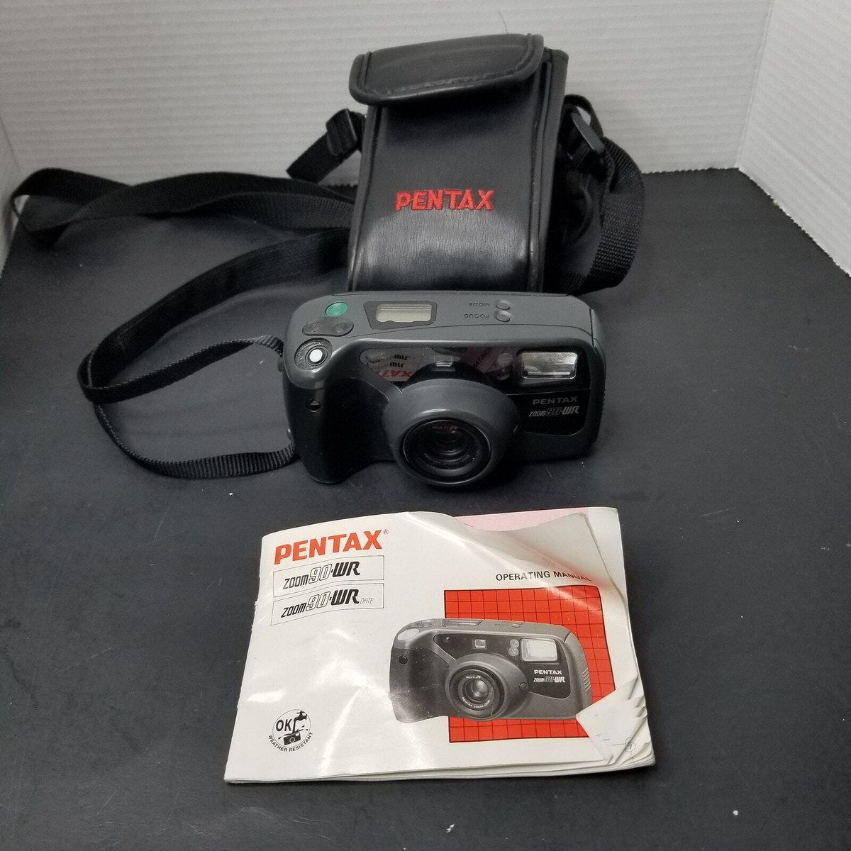 Pentax Zoom 90-WR Point and Shoot Water Resistant Camera 35mm Untested
