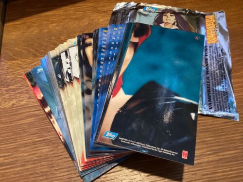 1995 TALL FORMAT VAMPIRELLA GALLERY FULL SET OF 72 ART CARDS CONDITION NR MT - Picture 2 of 3
