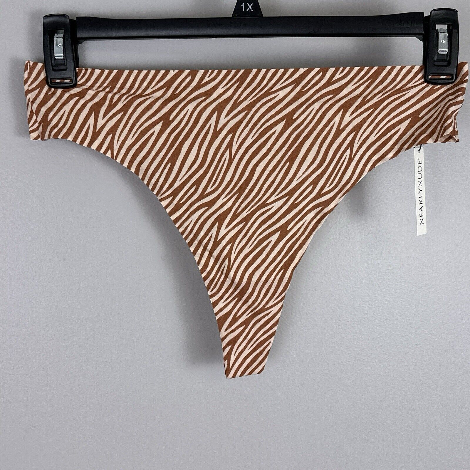 New Nearly Nude Seamless Smooth Thong Panties Size Large Hi Cut RNN023 Zebra