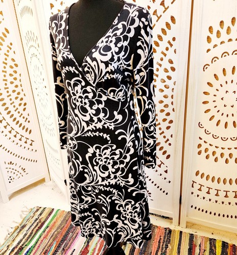 Classiques Entier Paisley Dress-Size Petite Medium-Black And White - Picture 2 of 9
