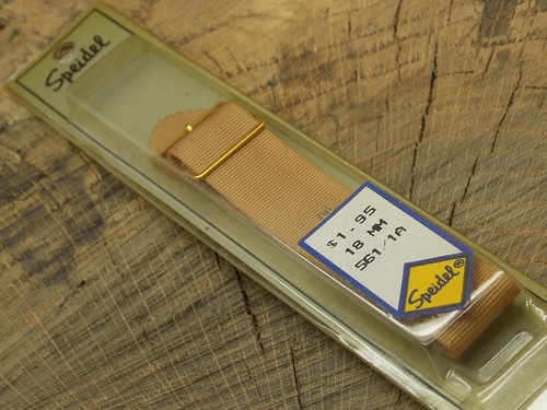 Speidel 18mm Nylon w Gold Tone Buckle NOS Unused Vintage One Piece Watch Band - Picture 6 of 6