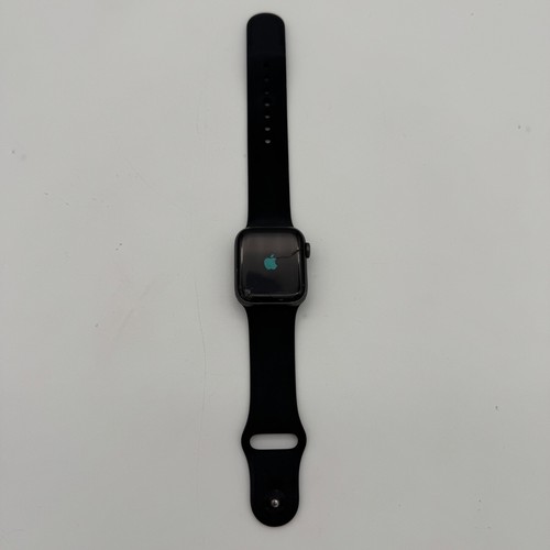 Apple Watch Series 5 40mm Aluminum Silver GPS A2092 - CRACKED SCREEN