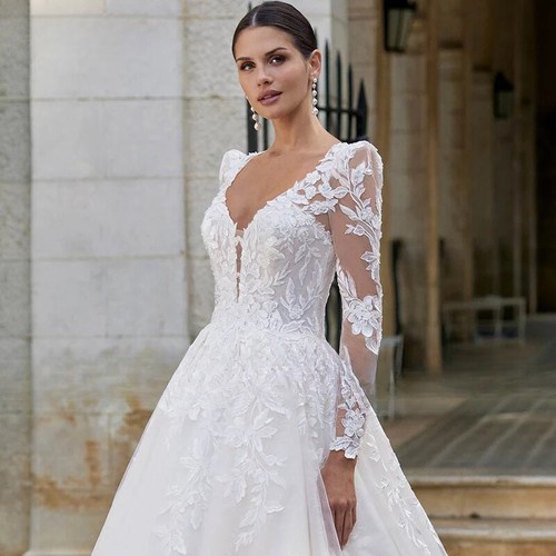 Luxury V Neck Wedding Dresses Long Sleeve Appliques Buttons Back Bridal Gowns - Picture 4 of 7
