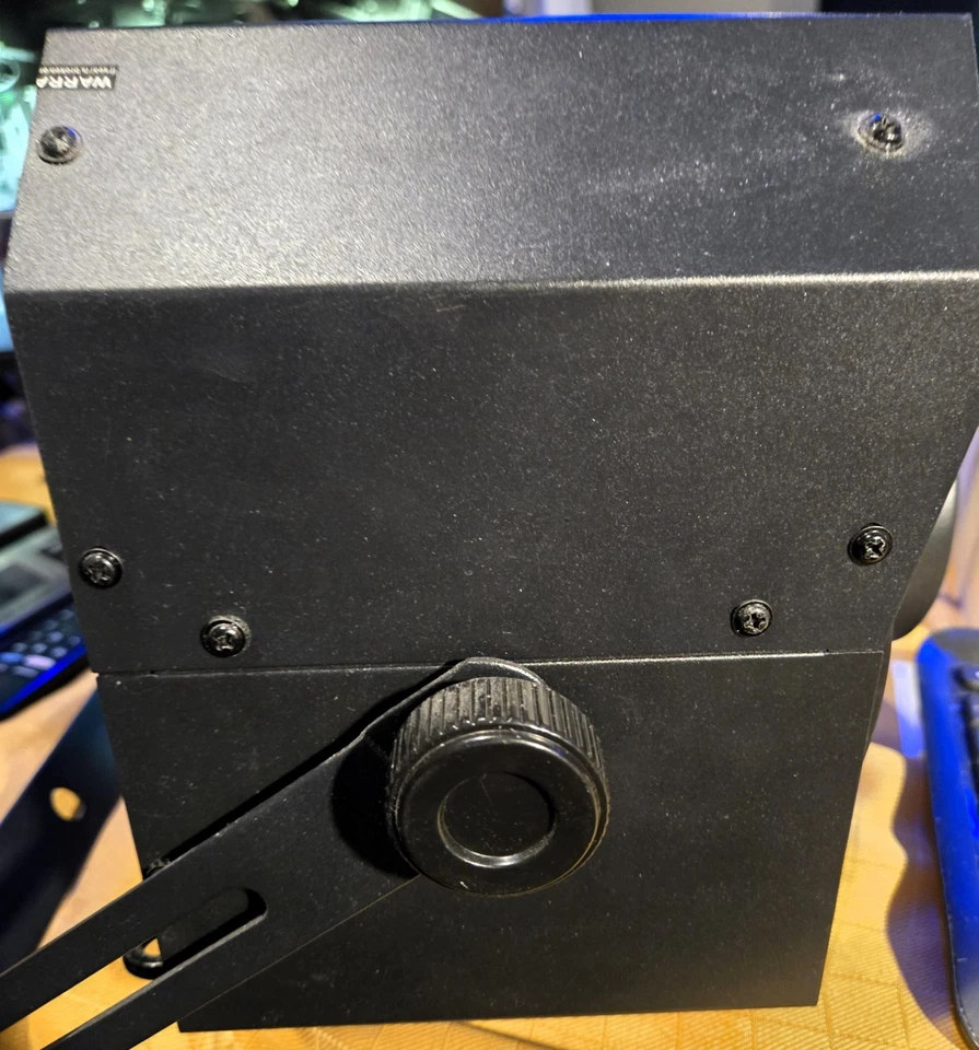 Professional Use Chauvet DJ Swarm 5 FX ILS 3-in-1 LED light Works as should - Image 4 of 4