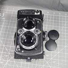 Yashica Mat 124 Medium Format TLR Camera 80mm F3.5 With Case And Cap