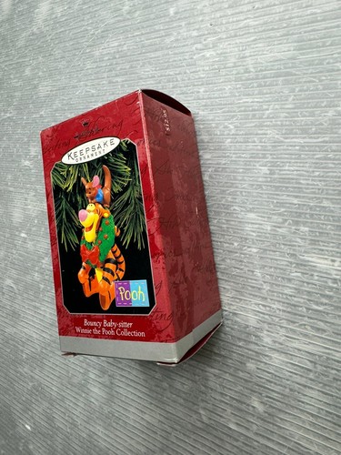 HALLMARK Keepsake Ornament 1998 Winnie the Pooh Bouncy Baby-sitter Tigger Roo - Picture 2 of 13