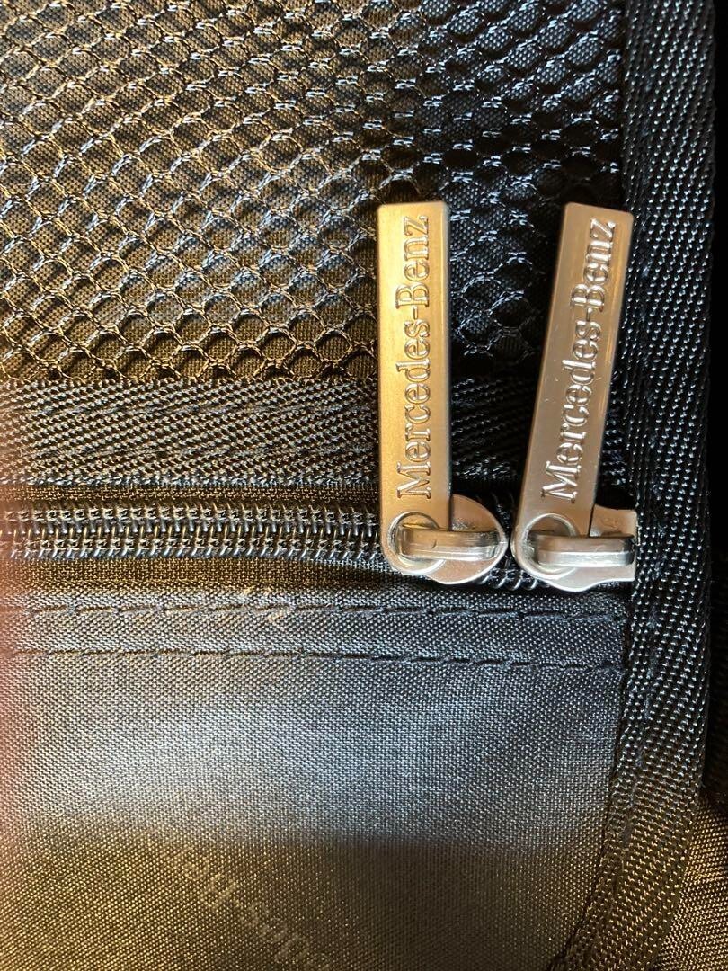 ひろくんマン　Mercedes-Benz サンシェード 収納ケース付き Mercedes Benz Suitcase Carry Bag Benz's novelty 32L Aluminum