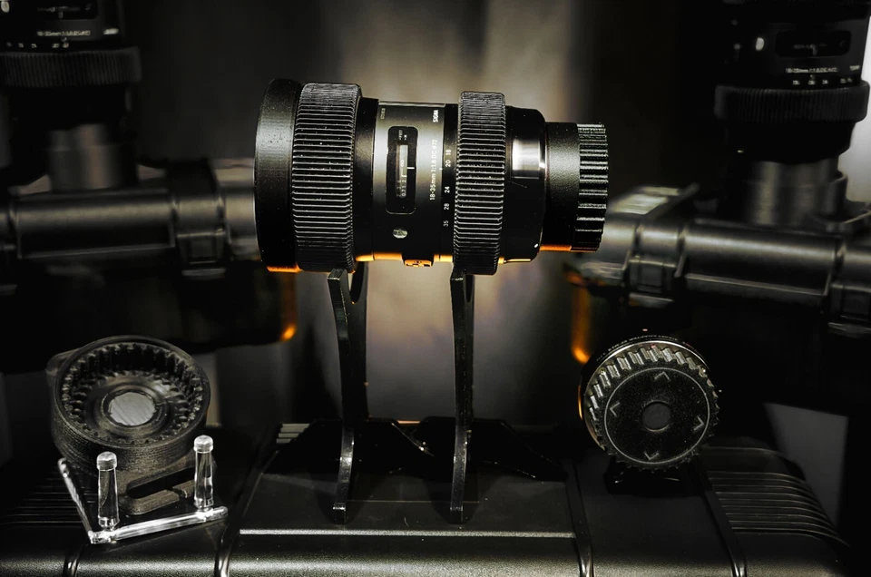 Sigma 18-35 mm Art f1,8 DC HSM EF - | Magnetic Everything | Filmmaker's Dream Foto 3 de 4