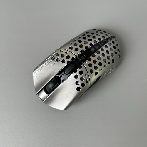 Finalmouse Starlight Pro TenZ Small e Sports Gaming Maus Bedienung bestätigt - Bild 2 von 11