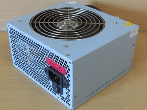 Sinan Power VP-430W(P/PFC) 430 Watt ATX PC Computer Netzteil SATA Molex* nt1757