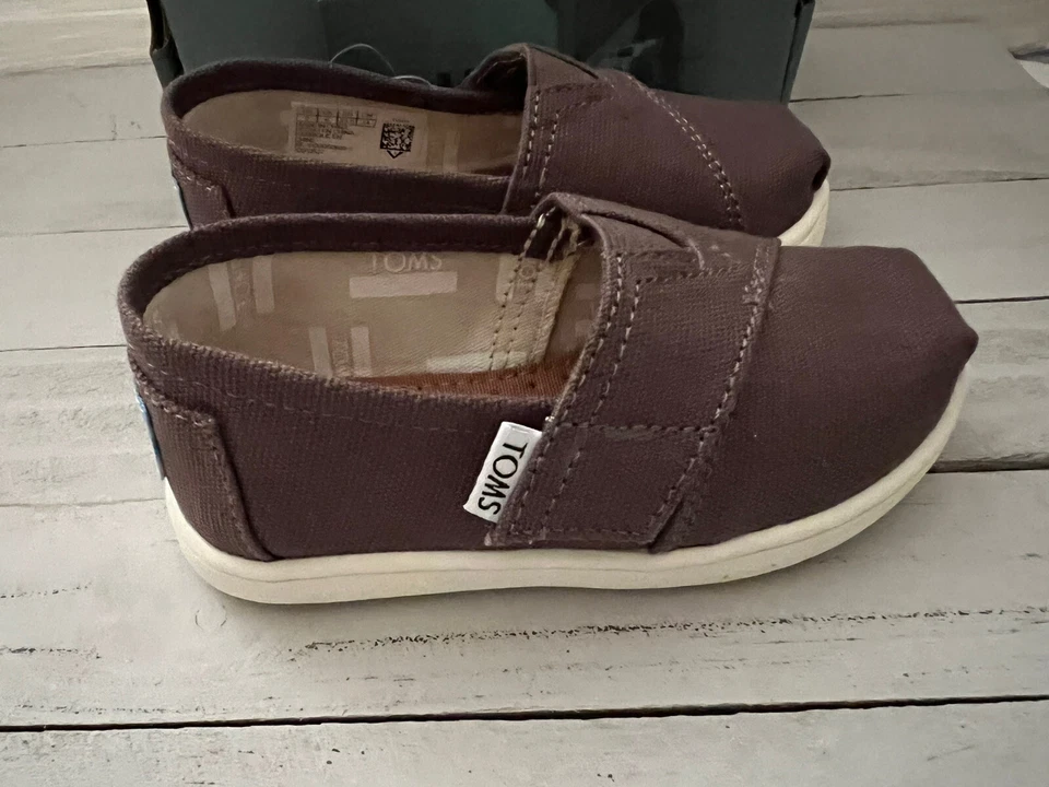 Tiny Toms Alpargata Marrón Ceniza Lona Niño Pequeño Zapatos Sin Cordones EE. UU. Talla 6,7, 8, 9 Foto 2 de 4