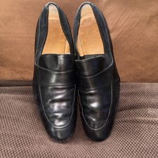 Gucci Loafers Mens Black Dress Shoes. SZ 8.5 : Length = 11 Inches. See Pictures