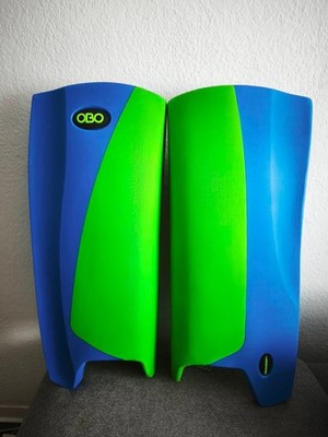 OBO Robo Hi-Rebound LegGuards ''L'' Green/Blue Wing