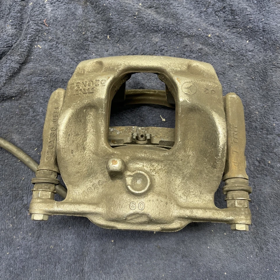 ⭐2014-2019 MERCEDES-BENZ CLA250 FRONT LEFT SIDE DISC BRAKE CALIPER OEM - Image 3 of 4