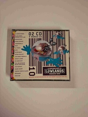 A campingflight to Lowlands Paradise 2002