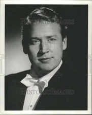 1959 Press Photo Kelvin Service Tenor - DFPC43219