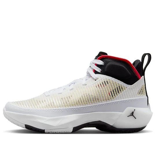 Кроссовки Nike Air Jordan 37 GS Siren Красные, белые, черные DD7421-100 от 6,5 лет