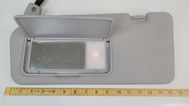 Kia Sedona 2006-2014 parasol lado del conductor izquierdo con espejo retrovisor gris OEM Foto 3 de 4