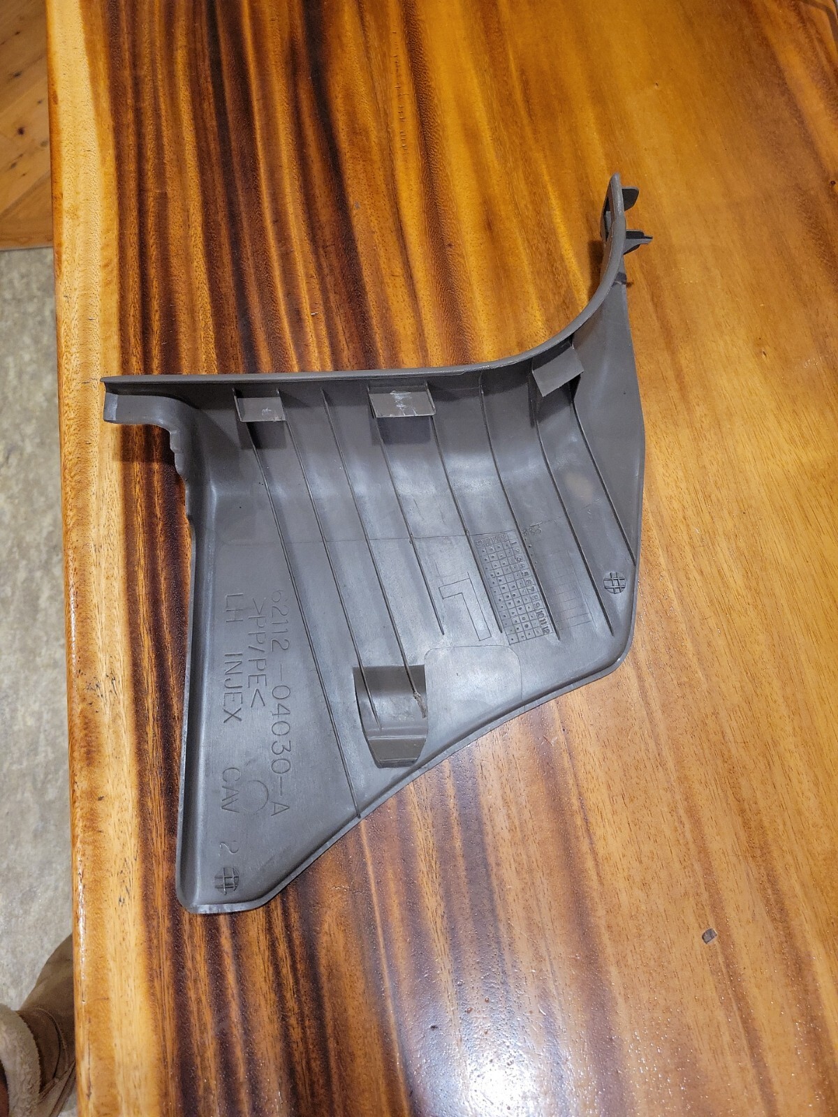 9504 Toyota LH Trim Kick Panel 6211204030 Brown p736b25 eBay