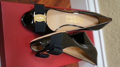 Ferragamo♪SALE♪0773005 $850 NIB Salvatore Ferragamo Peep Toe Wedge Pumps Sissi Heel