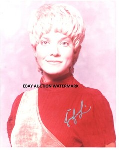 Star Trek: Voyager – Kes 8x10 Color Photo Autographed by Jennifer Lien -with COA