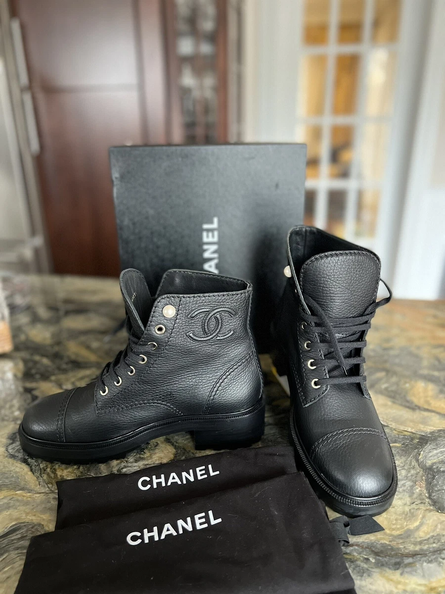 AUTH CHANEL ANKLE COMBAT BLACK LEATHER PEARL EMBELLISHED LACE UP BOOTS 40