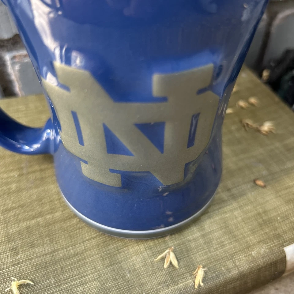 Taza de café Notre Dame Fighting Irish 14 oz relieve esculpido NCAA - Marcas Boelter Foto 4 de 4
