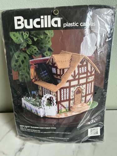 NEW Vintage 1992 Bucilla Swiss Chalet TV Caddy / Tissue Cover Plastic Canvas Kit - Bild 2 von 4