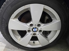 2006 2007 Bmw 530xi Wheel 17x8 Aluminum Paint Chips Scratches Oem 36116767538 2006 2007 Bmw 530xi Wheel 17x8 Aluminum Paint Chips Scratches Oem 36116767538