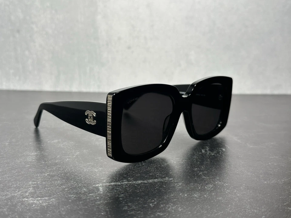 GAFAS DE SOL CHANEL 5435 CUADRADAS NEGRAS Y PLATEADAS con LENTE GRIS c501/S4! ¡SE ENVÍA HOY! Foto 3 de 4