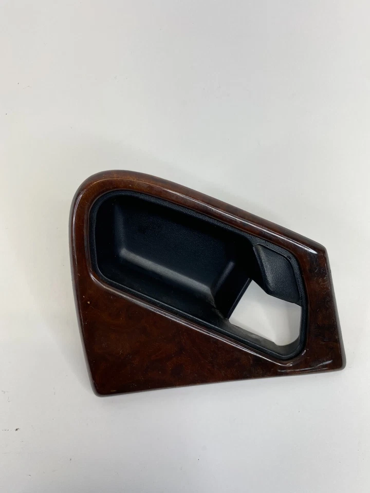 2000-2003 Mercedes-Benz ML320 Rear Right Interior Door Handle Bezel A1637660264 - Изображение 3 из 4