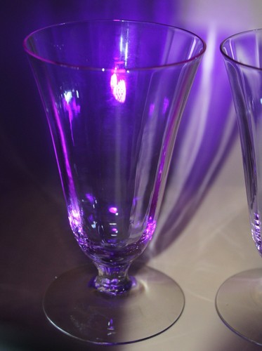 Fostoria Wisteria Lavender Tea/Water Glass (Set of 2 Neodymium Glass 5 1/2" Tall - Picture 5 of 12