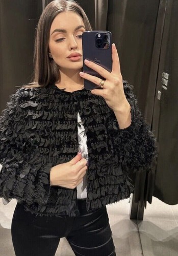 Zara Black Velvet Tulle Textured Short Jacket Size Large Ref 4387 324 - Picture 2 of 6