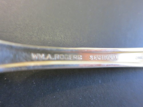 WM Rogers Silver-plate Flatware RIO Pattern Oneida 46 Pieces Good Condition - Picture 19 of 23