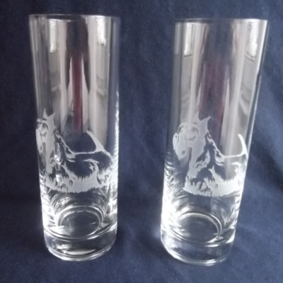  2 neue  '' Scottish Terrier '' Gläser  mit sehr schöner Glasgravur 